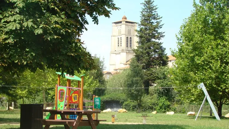 aire de jeu du Petit Pré à St Astier