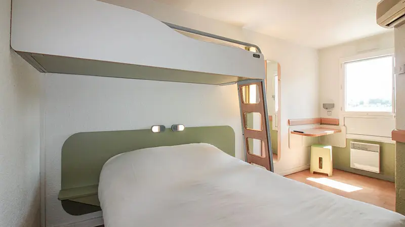 ibis-budget---chambre-grand-lit