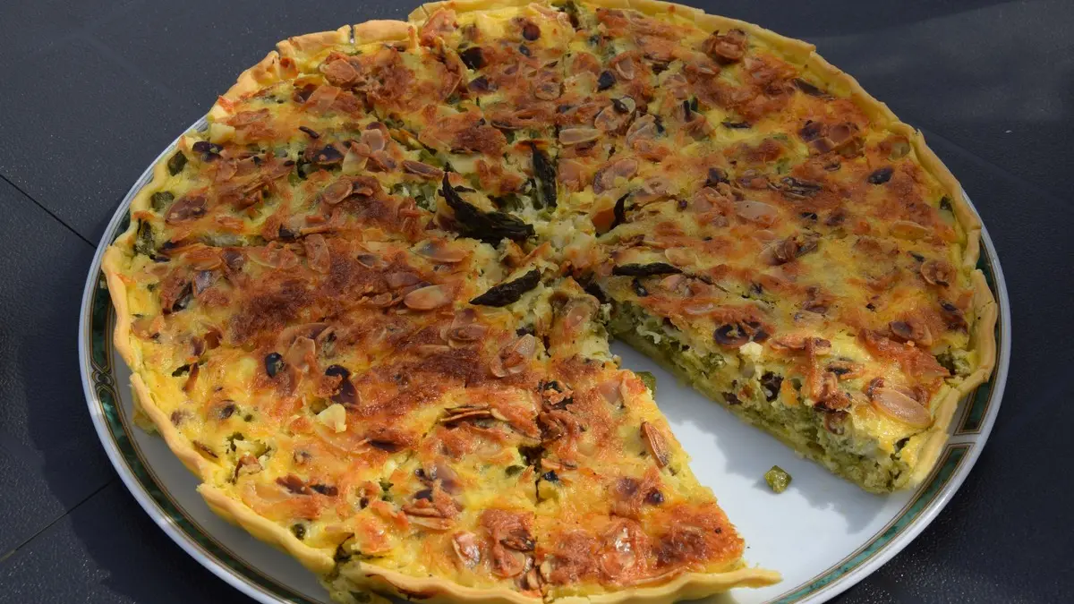 la-ferme-de-marcel-st-aquilin-tarte-aux-asperges