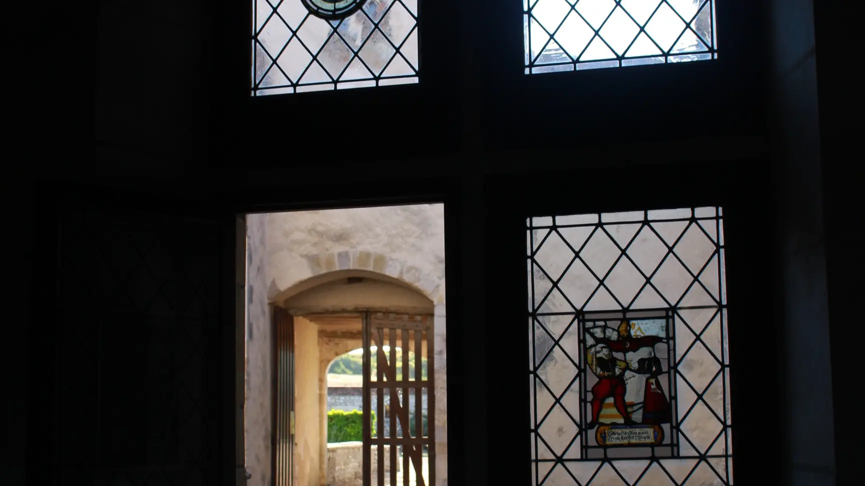 Buranlure_2020_vitraux_enfilade