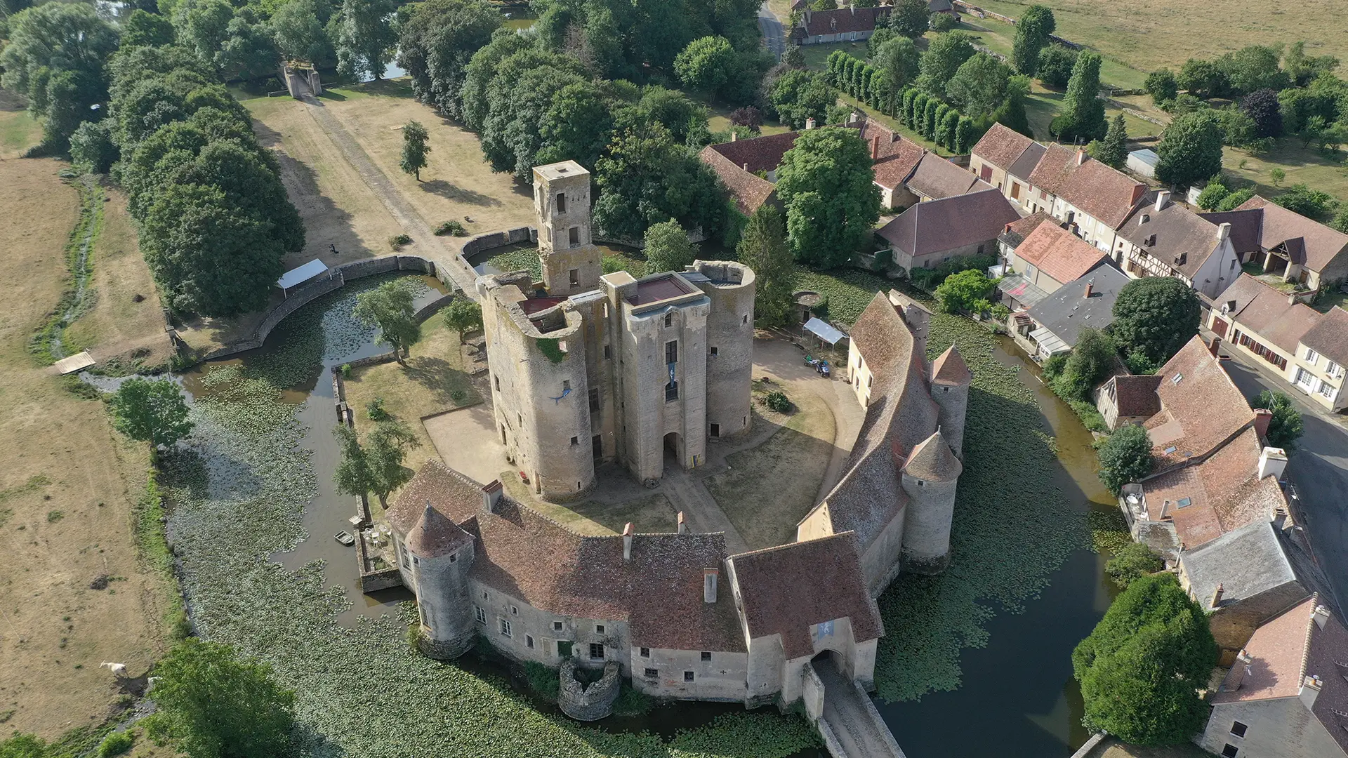 CHATEAUDESAGONNE5