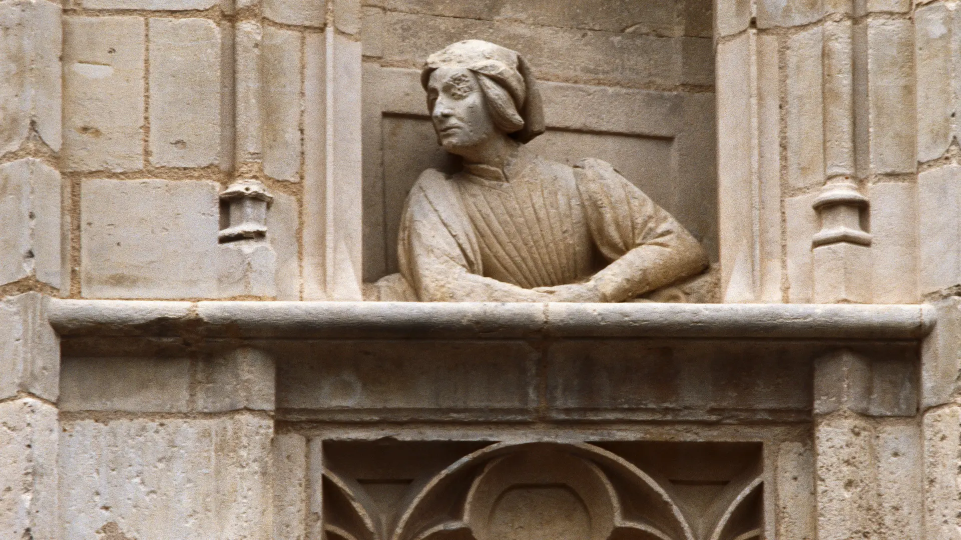 Jacques Coeur accoudé