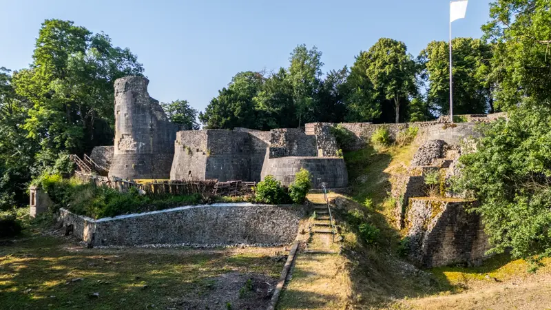 Forteresse_Montrond(c)Destination-Sud-Berry-Christophe-Sirère-Naturimages