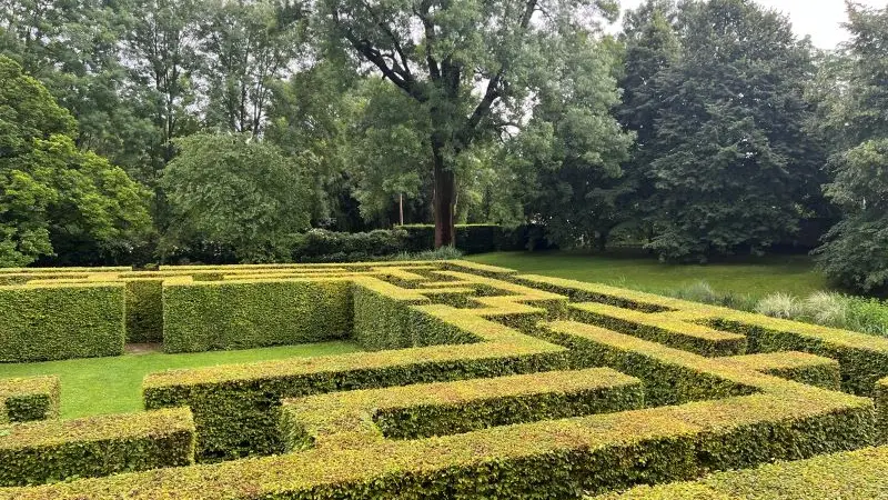 Parc et château de Pesselières