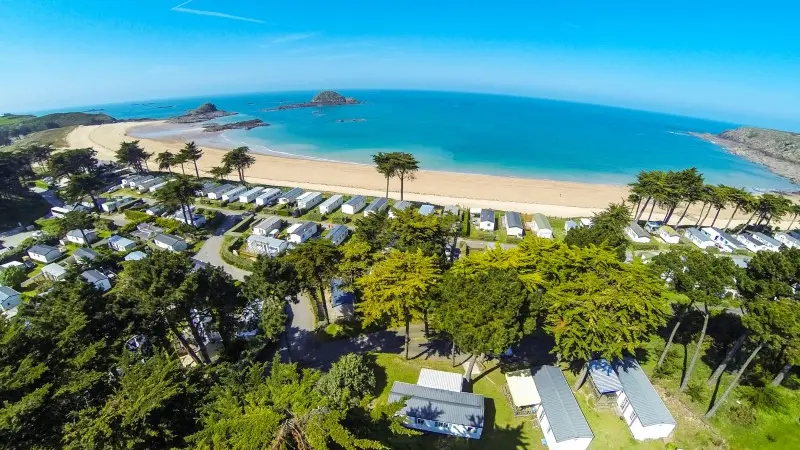 Camping - Les Chevrets - Saint-Coulomb