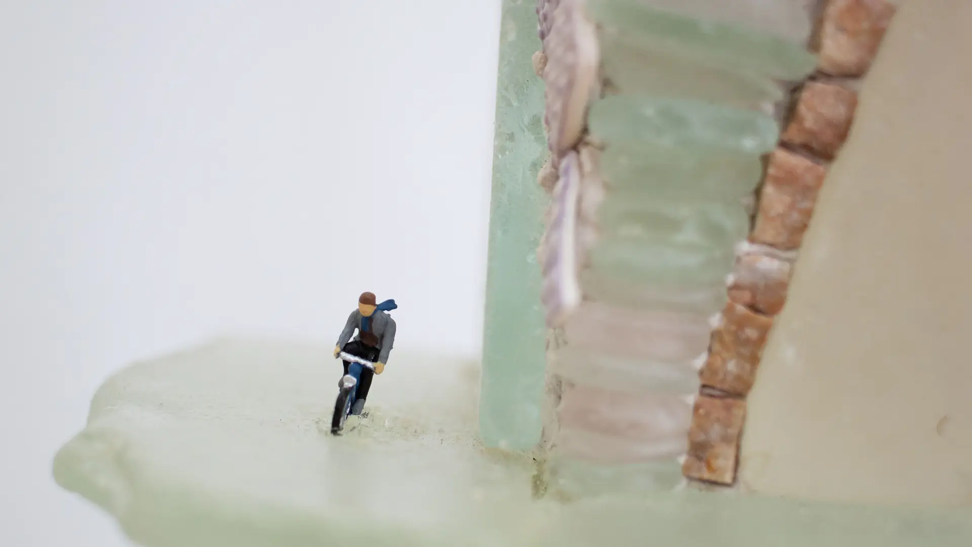 4 détail totem pastel