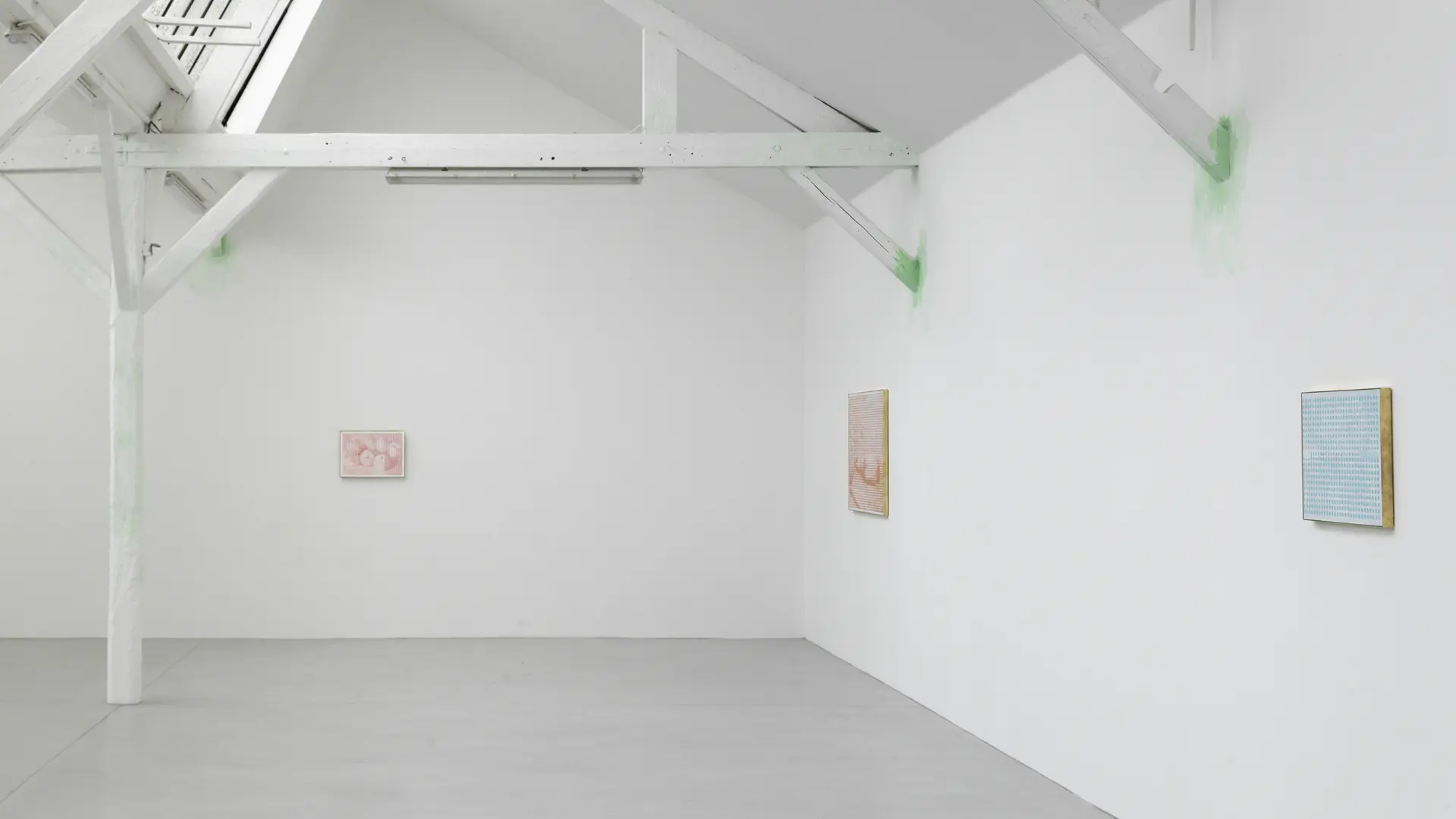 Vue de l'exposition de Loïuc Raguénès