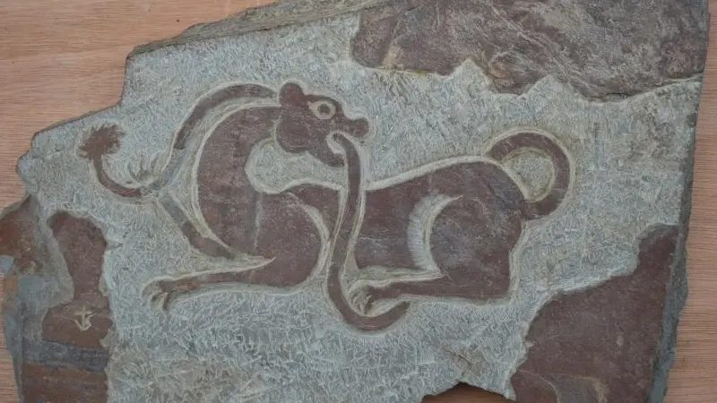 artisanat_pierre_lioncelte_ymagier_broceliande_sculpture_DestinationBroceliande
