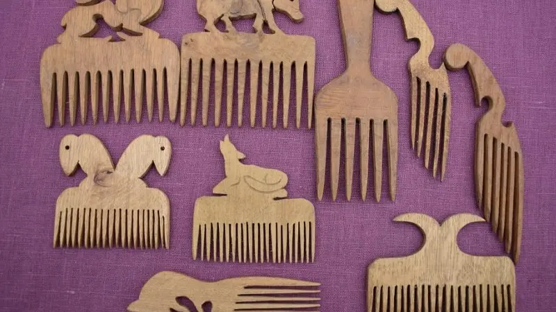 artisanat_bois_peignes_ymagier_broceliande_sculpture_DestinationBroceliande