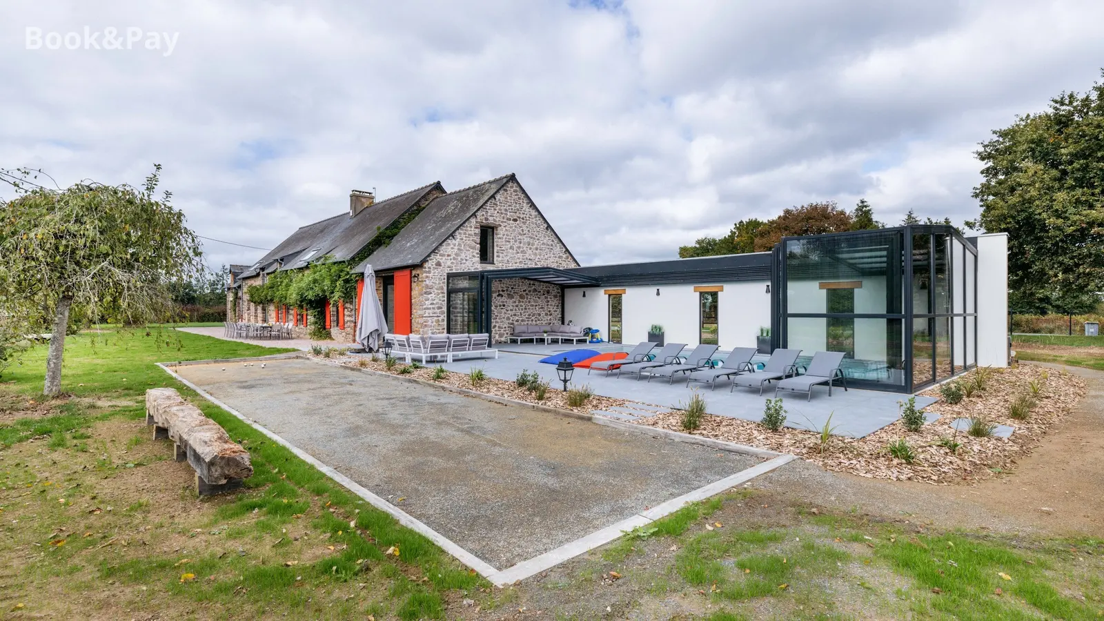 Gîte de la Brousse de Coganne_extérieur_vue1