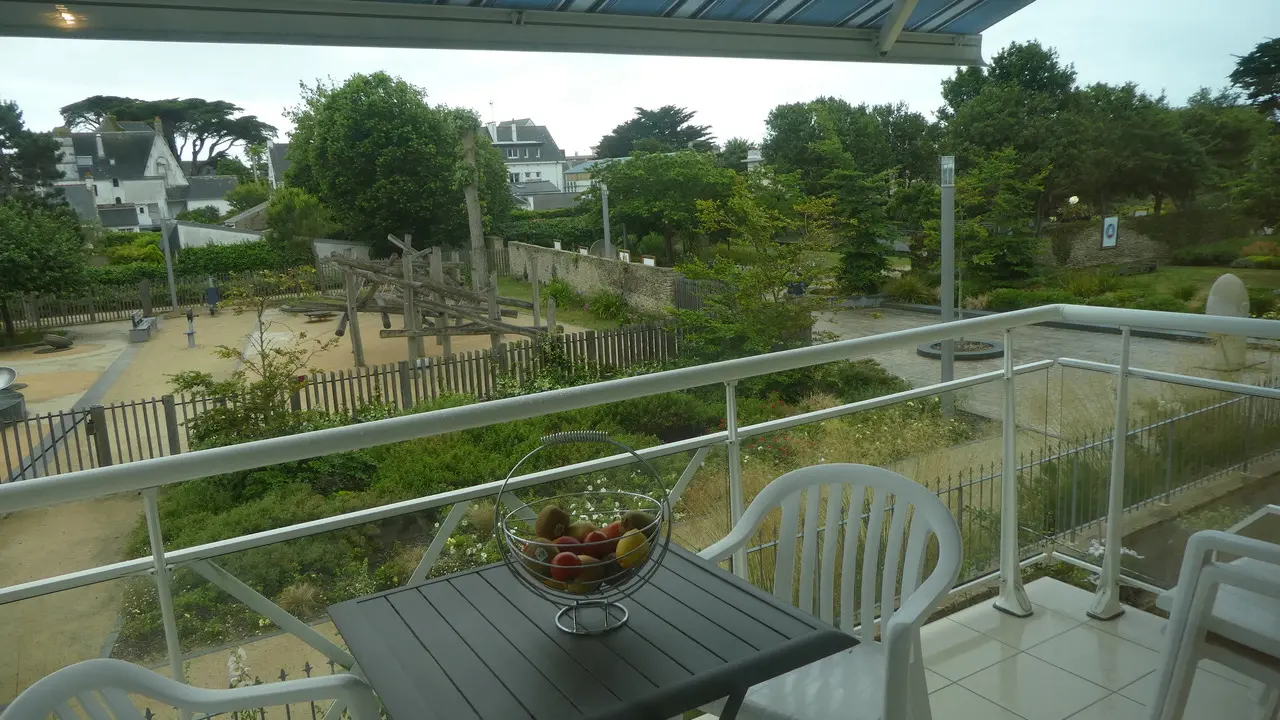 56MS0693_Cloerec-Varin_balcon