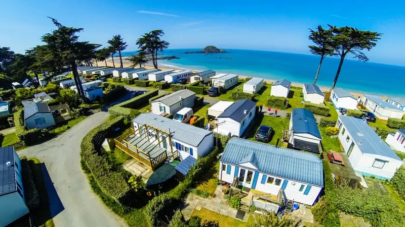 Camping - Les Chevrets - Saint-Coulomb