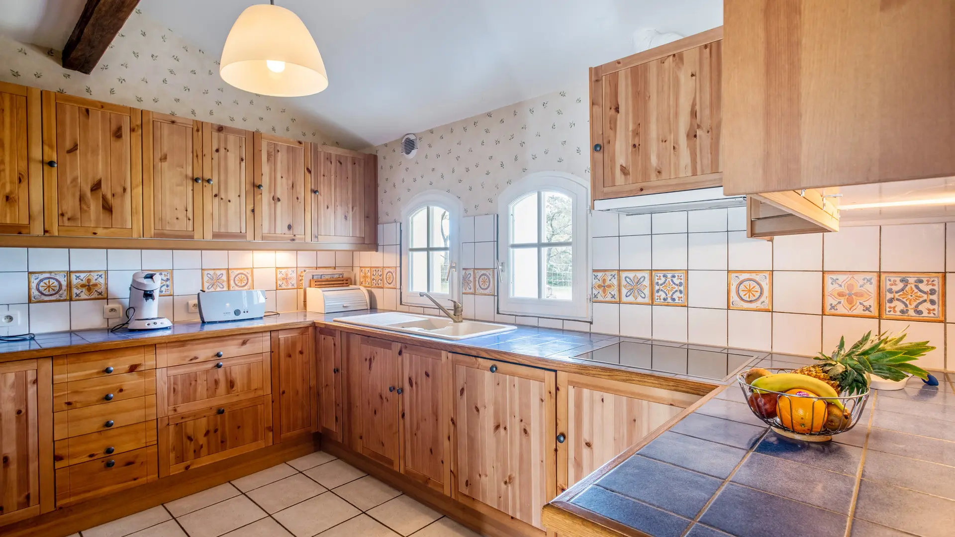 KERGAROEL-MAISON GAELLE-LOCATION SAISONNIERE-BANGOR-BELLEILE
