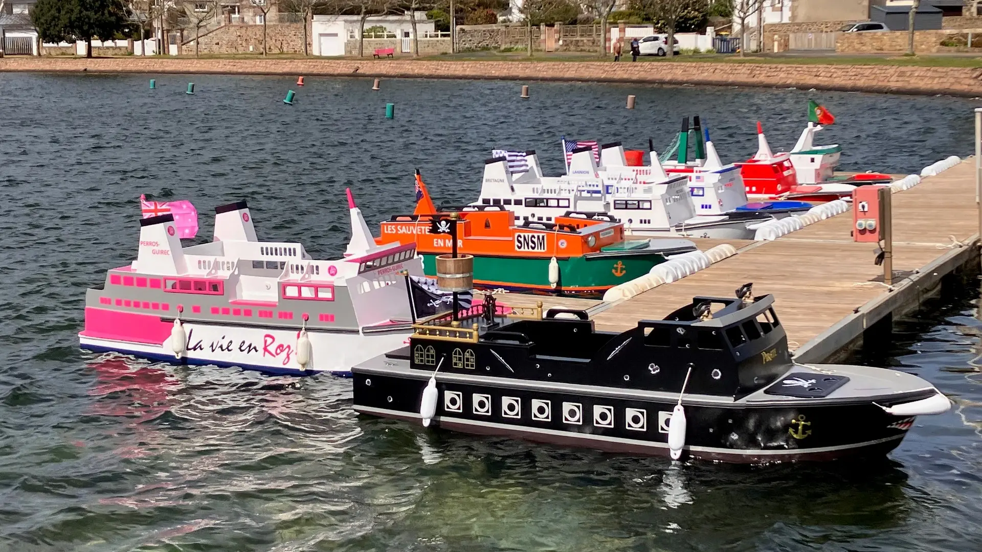 Port Miniature