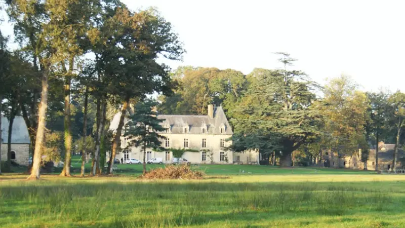 8-Le château vu de Léquinais
