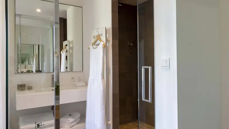 Hotel Spa Roi Arthur - salle - eau - Ploërmel - lac au Duc - Bretagne