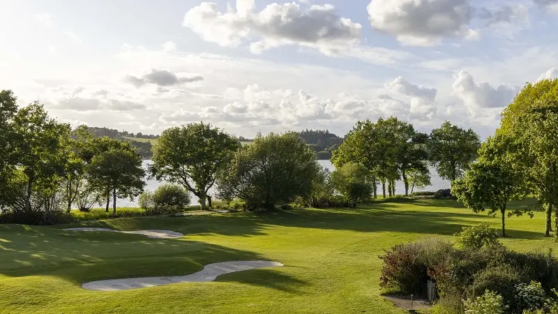 Hotel Spa Roi Arthur - parc - Ploërmel - lac au Duc - Bretagne