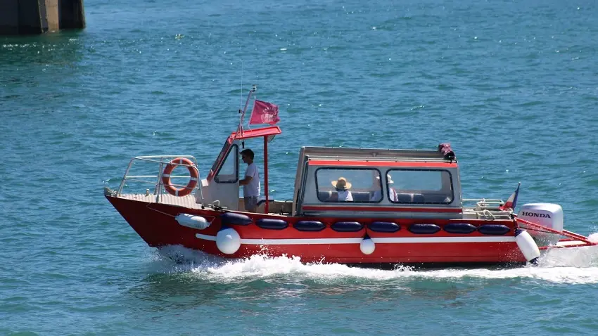 Les Bateaux Rouges excursions maritimes
