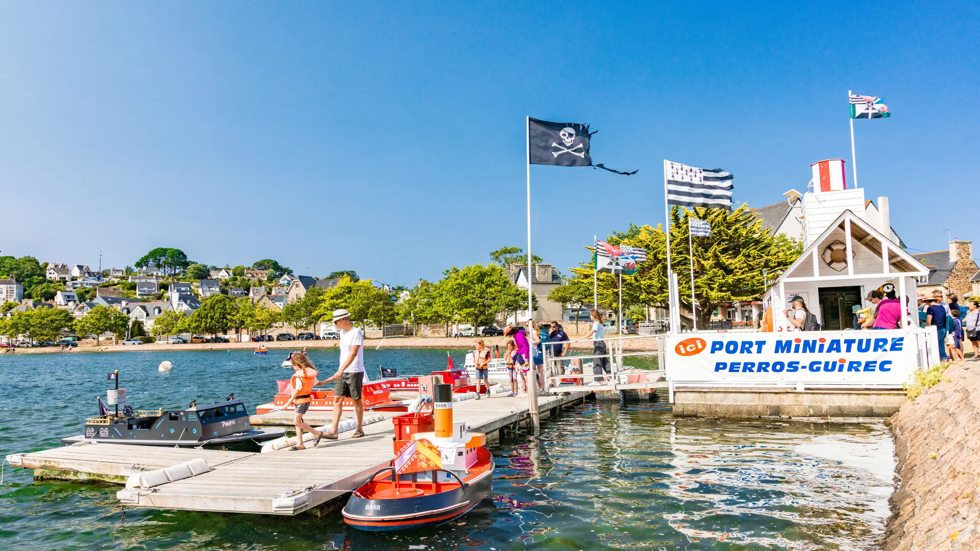 Port Miniature