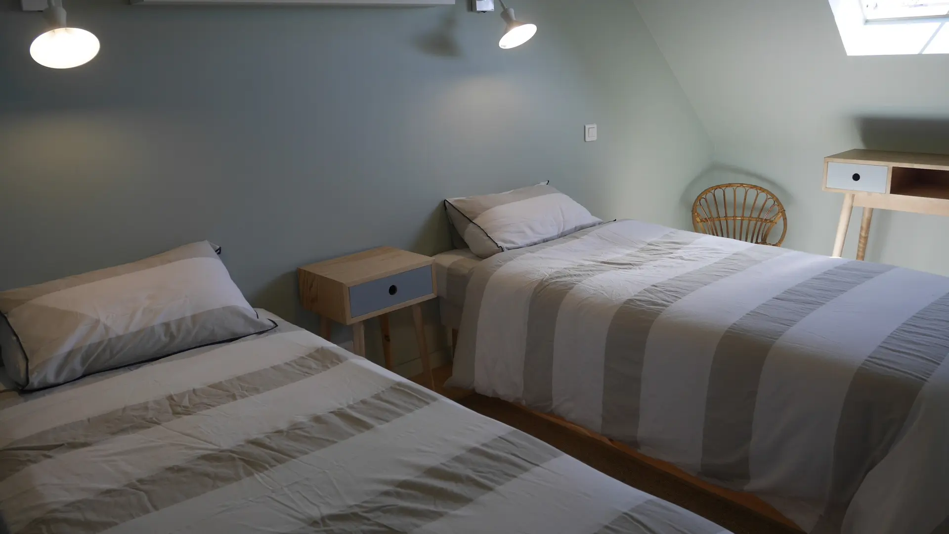 0020000009_10