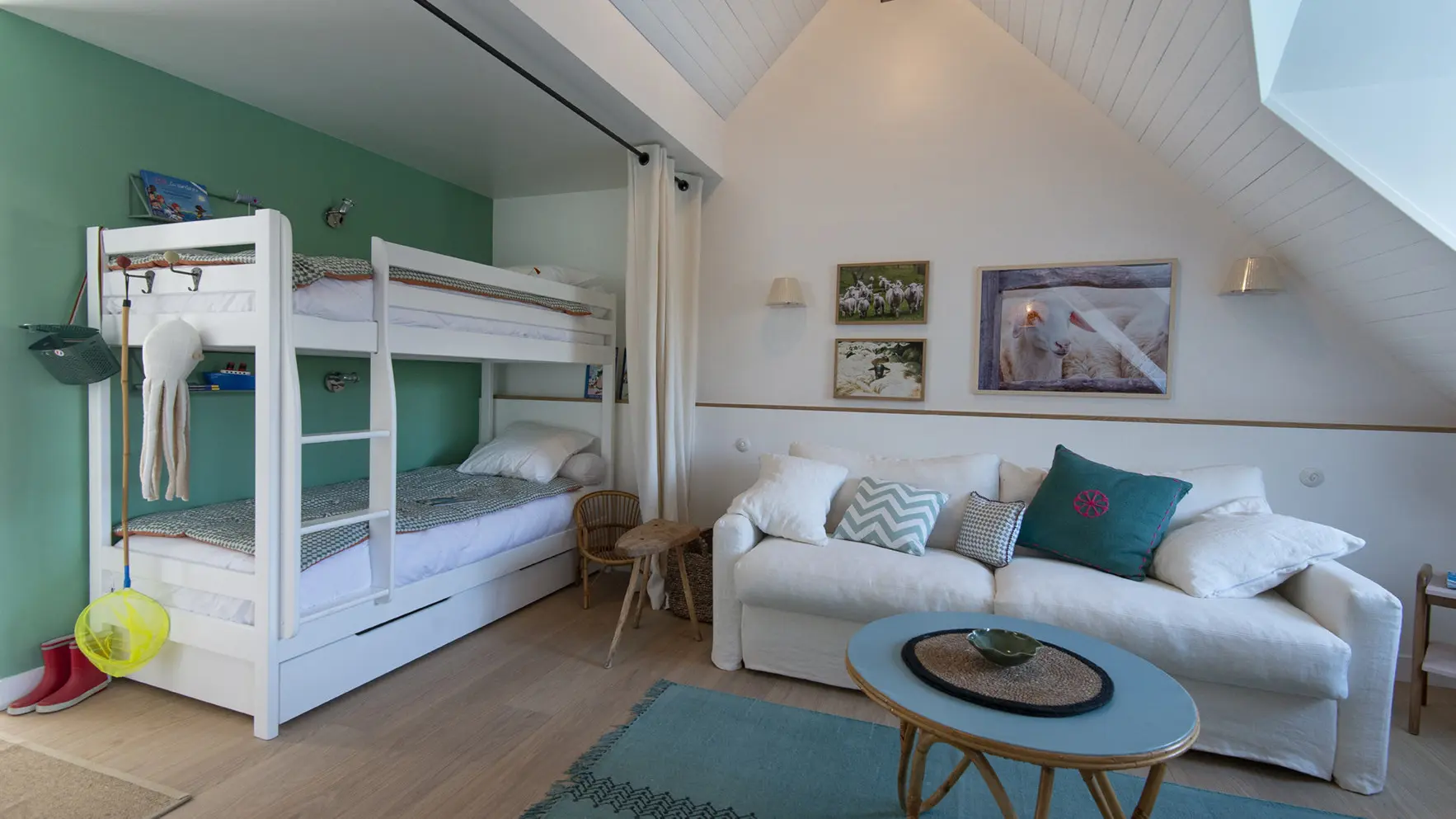 APPARTEMENT PORT COTON HOTEL DU PHARE-LOCATION SAISONNIERE-SAUZON-BELLEILE