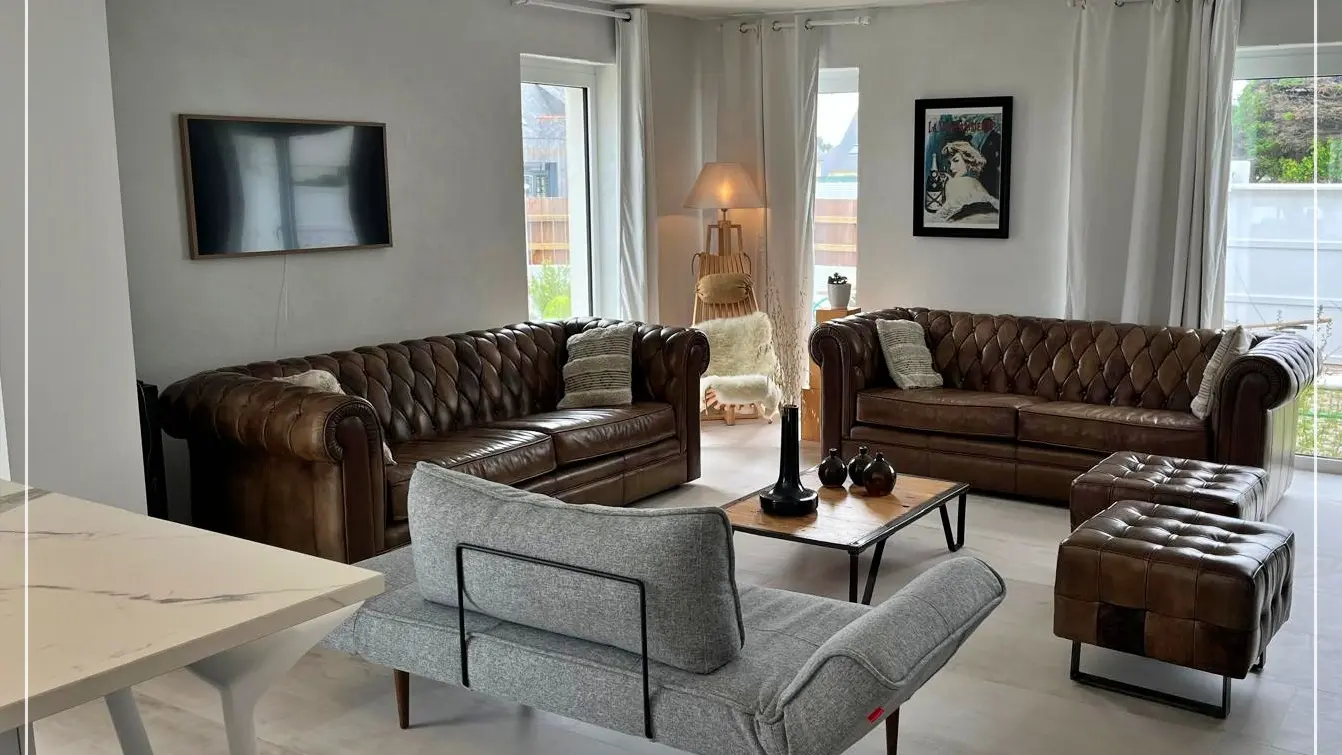 025A9FAE-622D-48CE-9A27-11A4DC290BE5_1_201_a 1