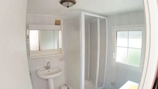 salle-deau-le-pluart-locmariaquer-morbihan-bretane-sud