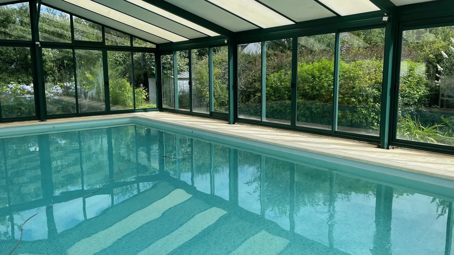 056MS000464-Les-Hauts-de-Locmiquel-Piscine-chaufee