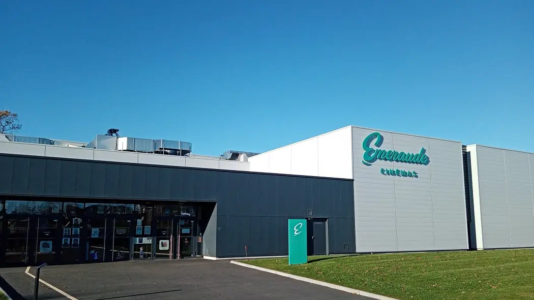 1 - Cinema La Richardais - photo brochure - Credit Emeraude Cinemas