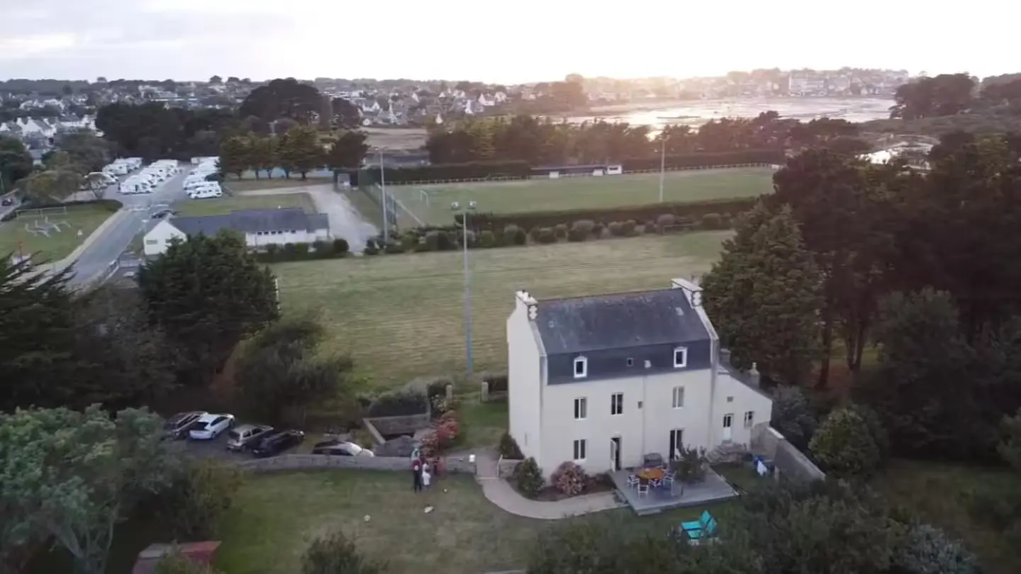 10-Vue aérienne de la maison