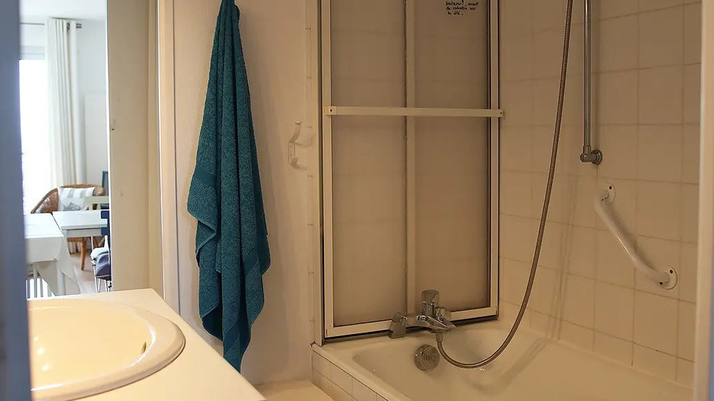 11  BrigitteZ salle de bains