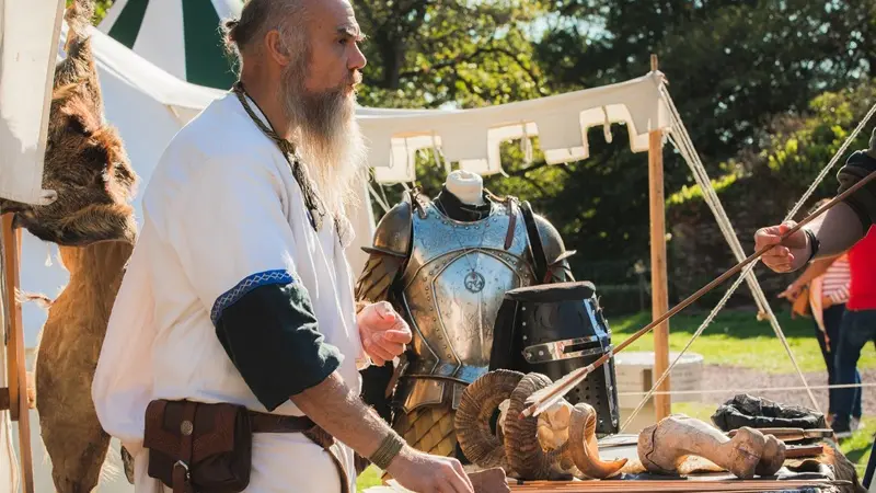 Animations_Centre_Arthurien_Chateau_Comper_Concoret_Destination_Broceliande