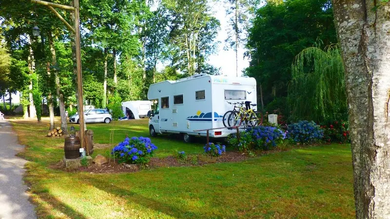 18-camping-car_caravanes_camping_d_aleth-2023