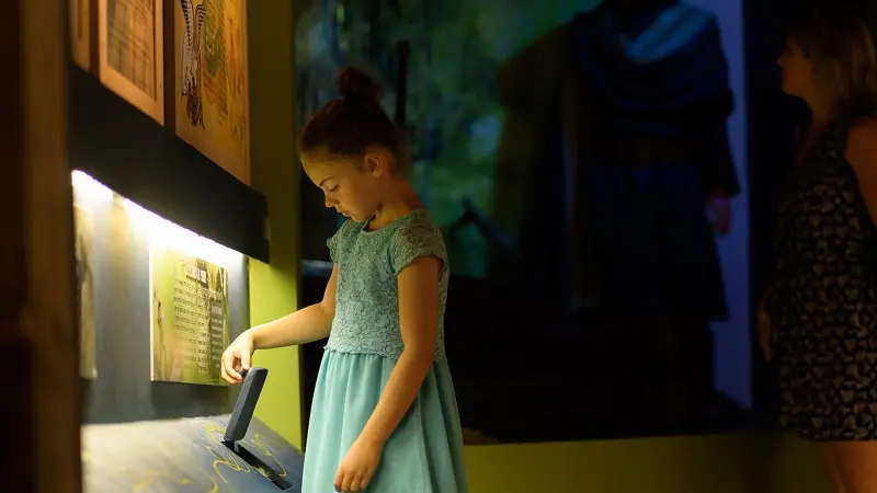 Exposition_Centre_Arthurien_Chateau_Comper_Concoret_Destination_Broceliande