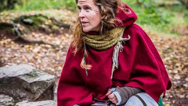 PetitsPas_conteuse_festival_Abor_Essence_Mohon_Destination_Broceliande