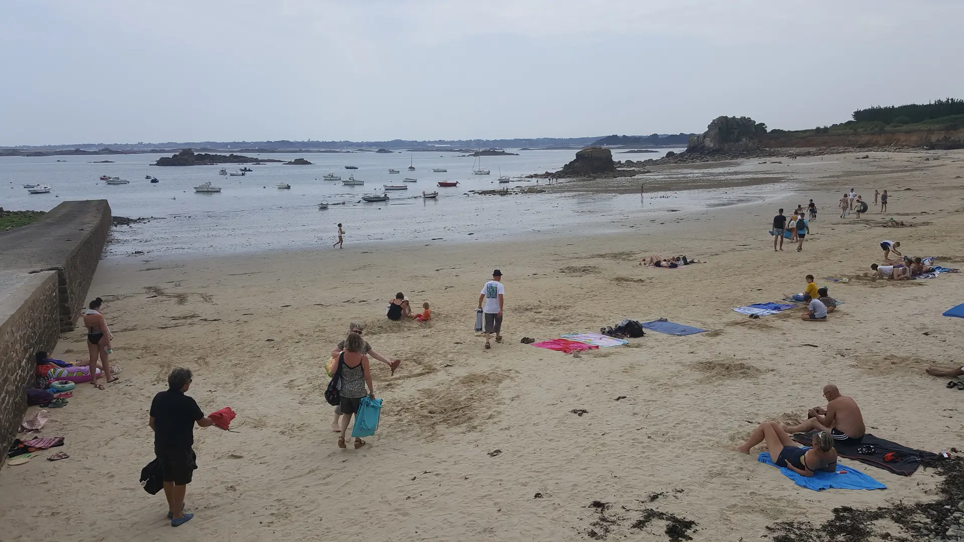Plage de Pors Hir Plougrescant