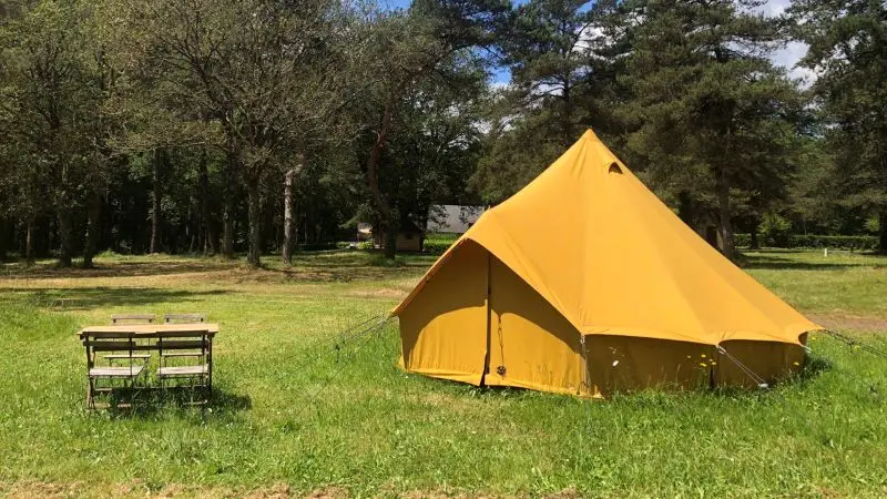25_12_33_CampingBroceliande_TenteLancelot