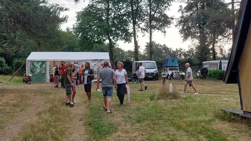 25_12_331_CampingBroceliande_Animation