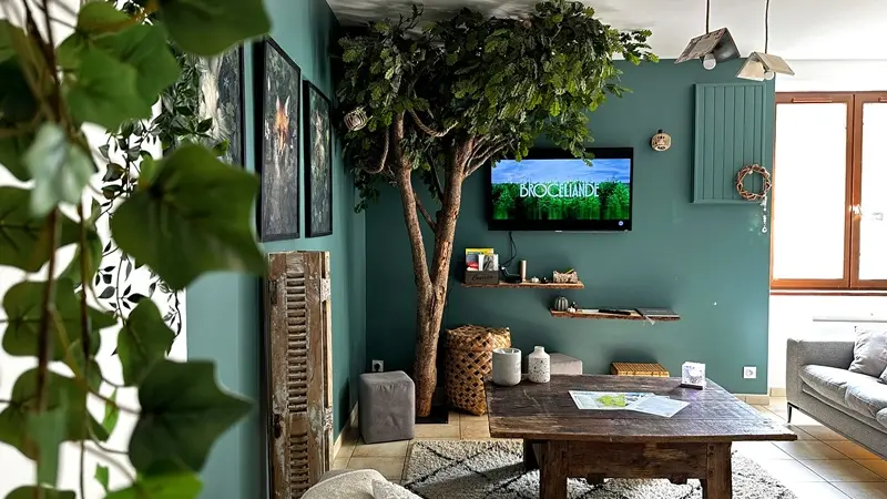 25_13_1178_JulieRodrigue_LaCachetteEnchantee