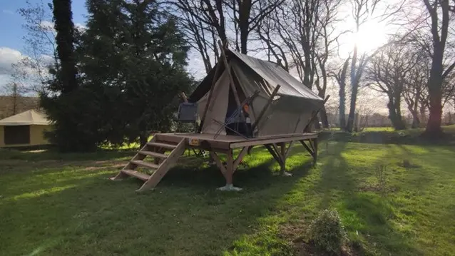 25_15_0832_CampingValFees_KorriLodge