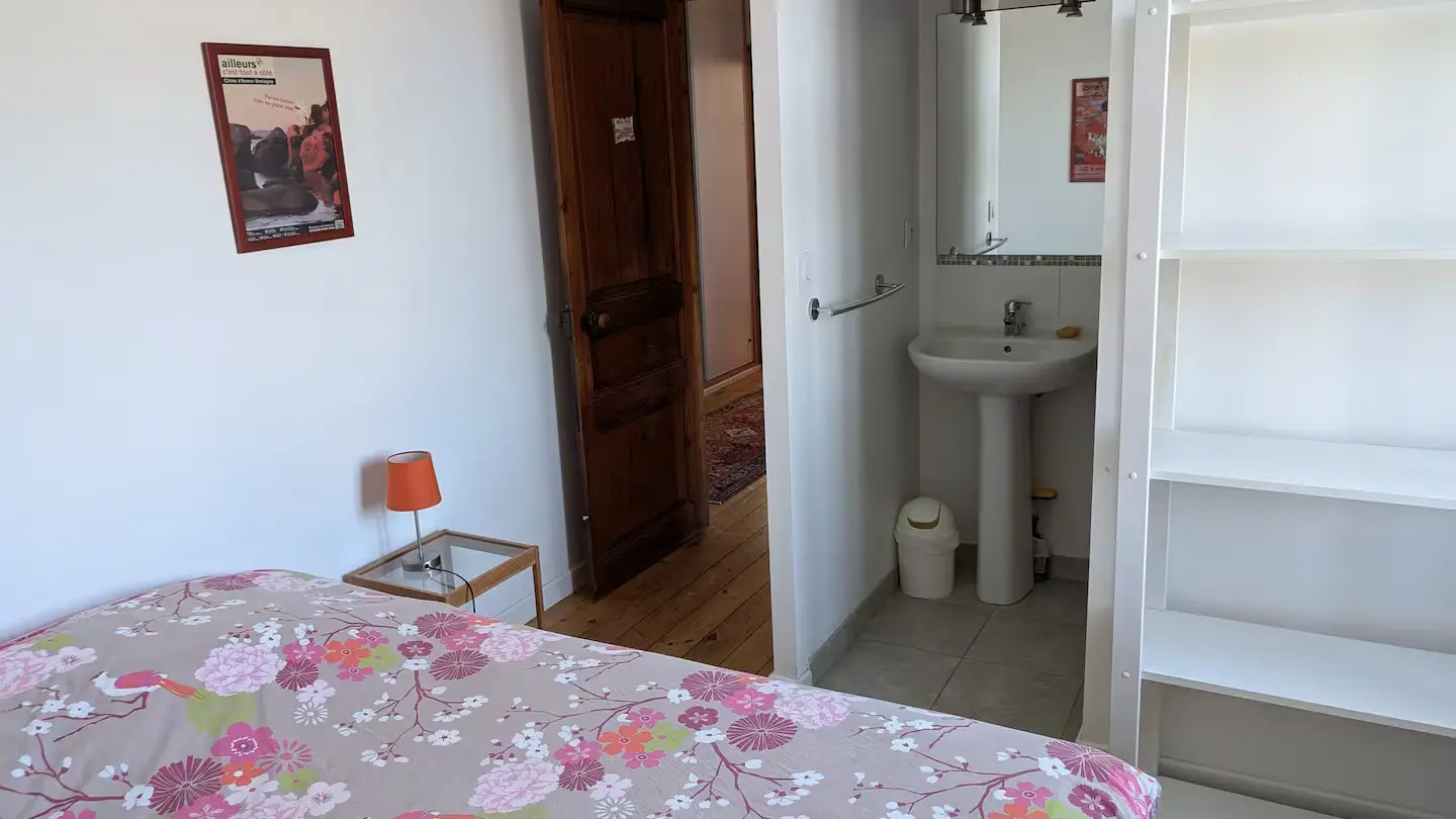 3-Chambre avec lavabo