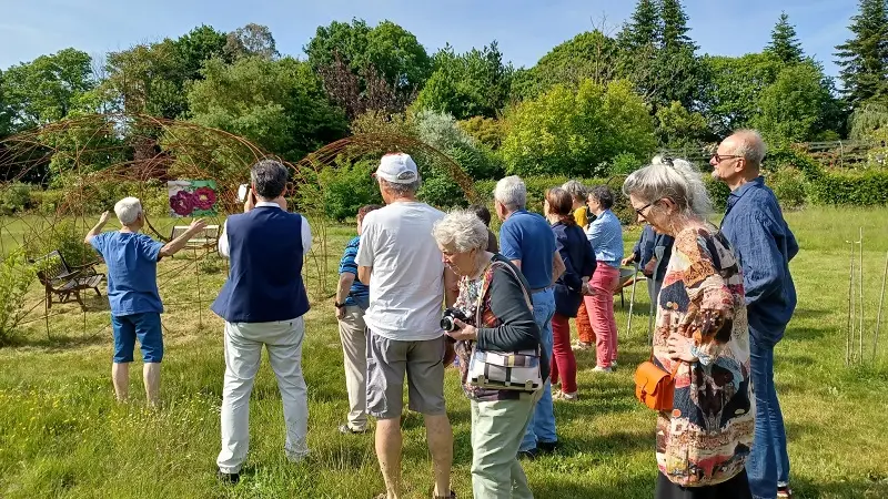 animations_visiteguidée_jardindelapeignie_Ménéac_DestinationBroceliande