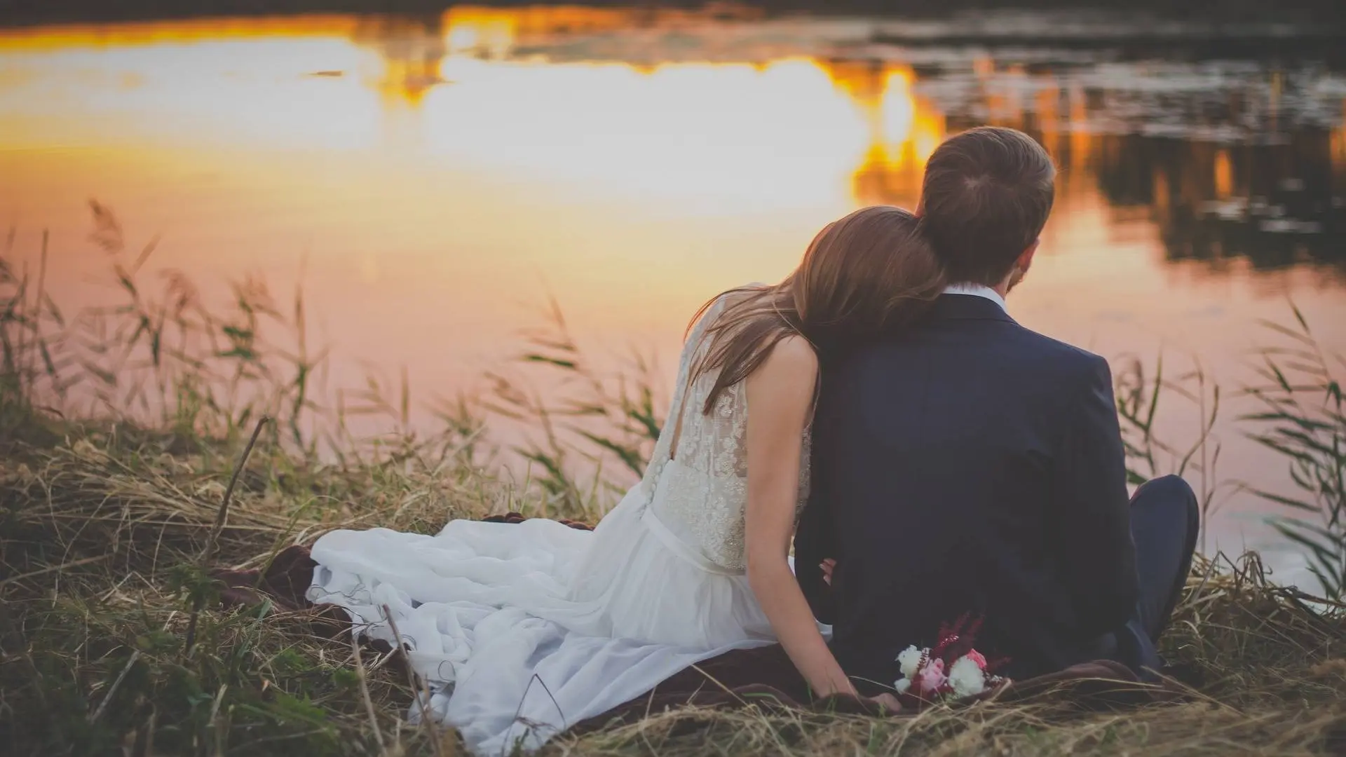 wedding-2616652_1920
