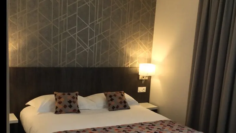 brit hotel L'Hippodrome - chambre - Ploërmel - Morbihan -  Bretagne