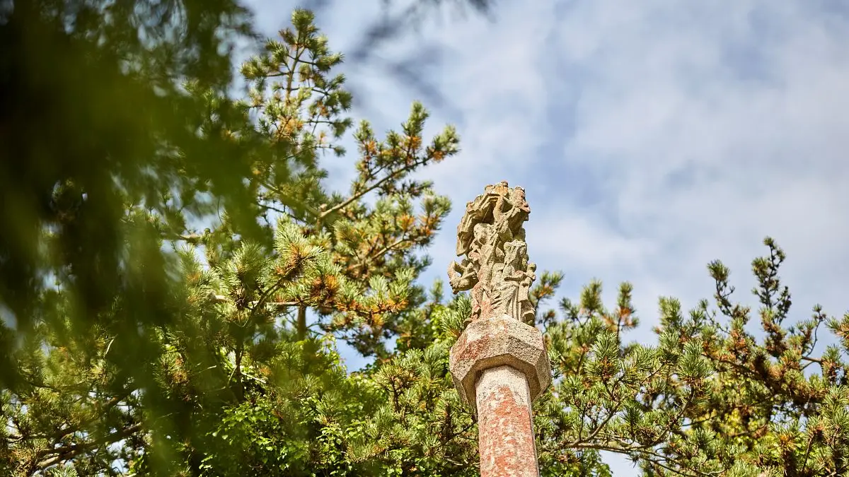 A la découverte du patrimoine de Léhon_Le calvaire du Saint-Esprit, partie supérieure_crédit Alexandre Lamoureux_validité_31102030