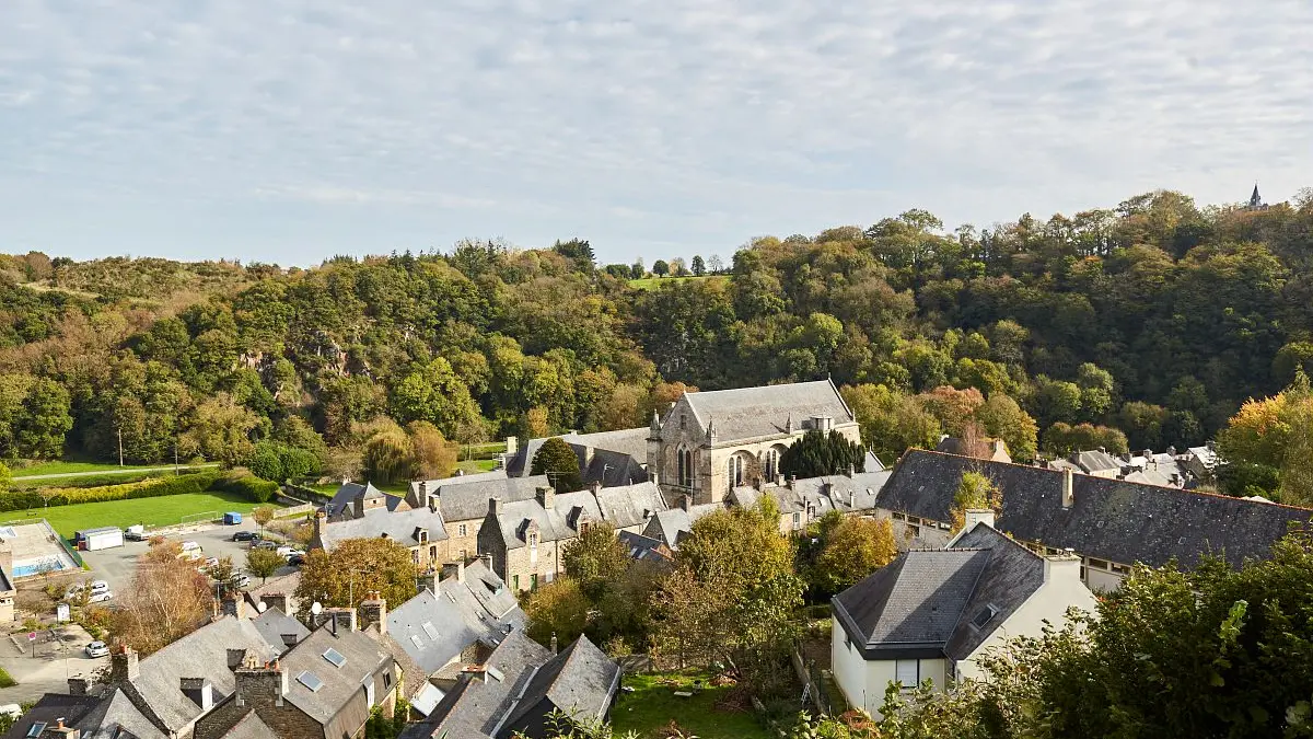 A la découverte du patrimoine de Léhon_Vue de la ville_crédit Alexandre Lamoureux_validité_31102030