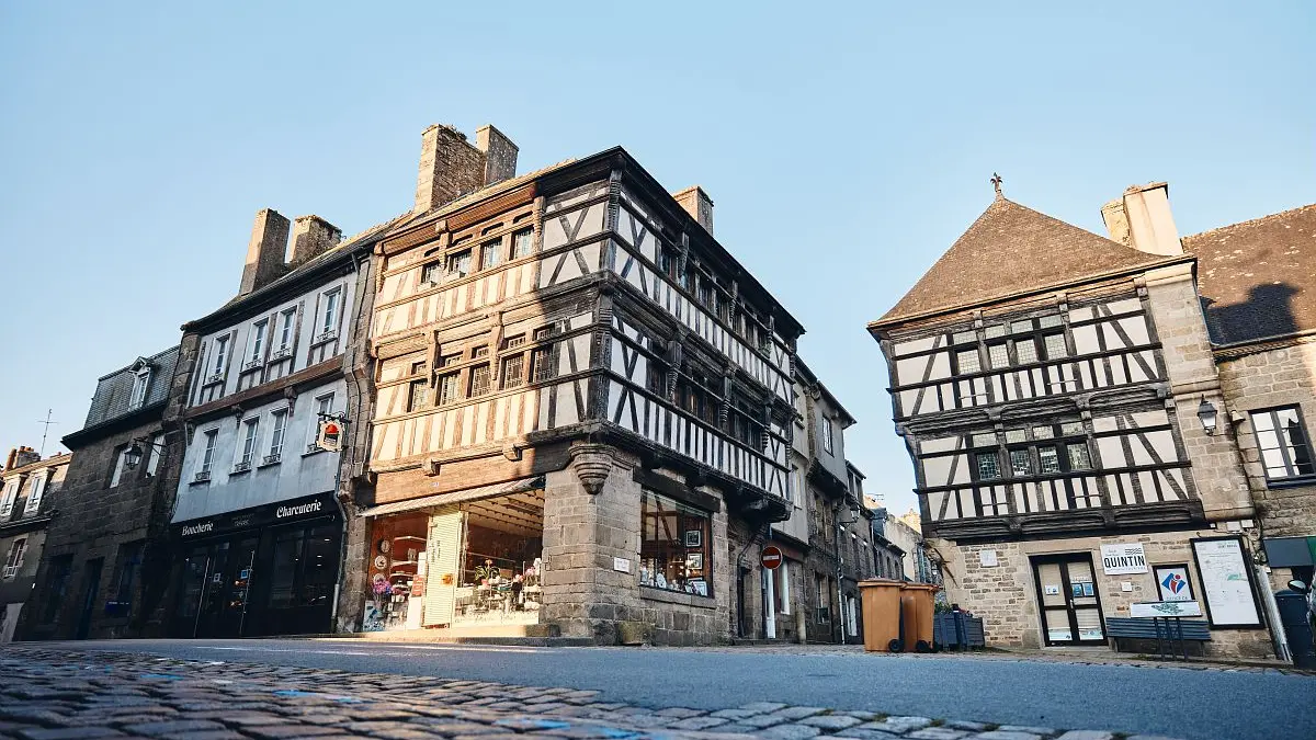 A la découverte du patrimoine de Quintin_Maison rue au lait_crédit Alexandre Lamoureux_validité_31102030