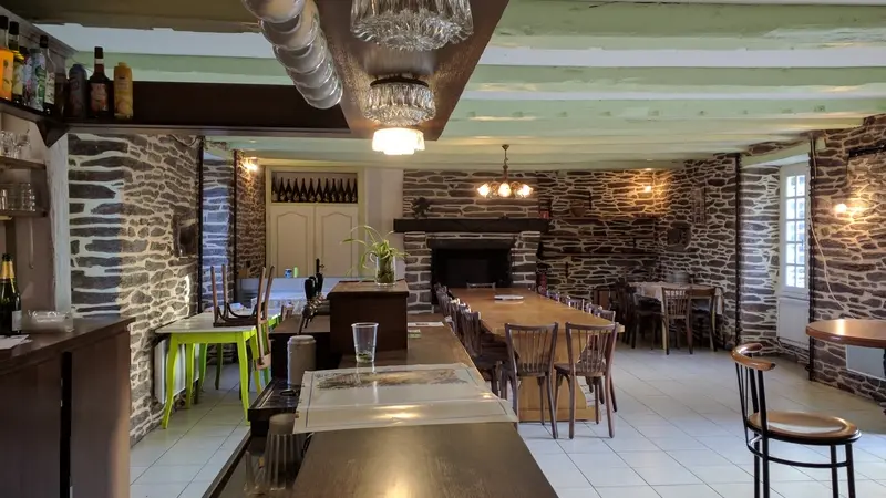 Auberge le Pont du Secret_Paimpont_bar