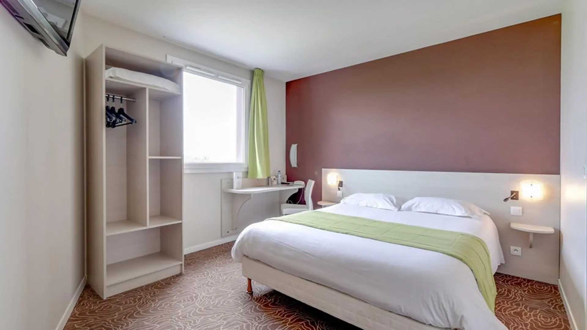 BRITHOTEL L'ADRESSE STMEEN-LE-GRAND