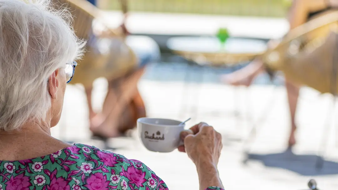 Bar - Dihan café lounge - piscine